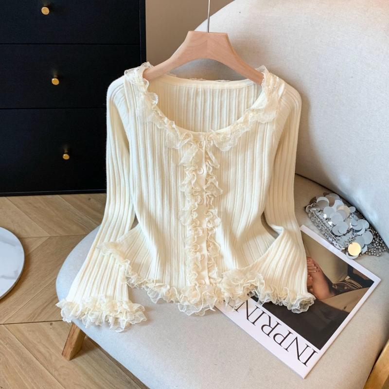 Round Neck Lace Knitted Sweater for Women In Autumn and Winter French Slim Fit Crop Top