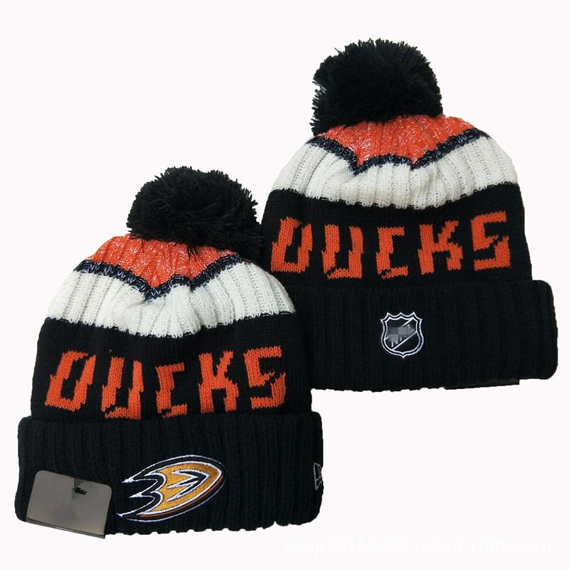 Autumn and Winter New Tide European and American Football Knit Hat Warm woolen hat Trendy men's and women's pullover hats