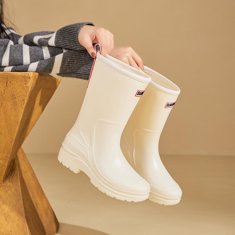 Модные средние и высокие резиновые сапоги женская мода универсальный пучок устье бархатные теплые четырехсезонные дождевые туфли взрослые уличные водные туфли