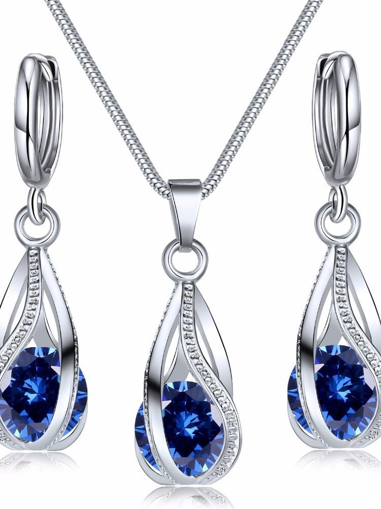 Набор из 3 предметов: ожерелье и серьги. Женский, легкая роскошь, ветер, кулон из медного сплава, черный кристалл, клипсы для ушей, комбинированные украшения