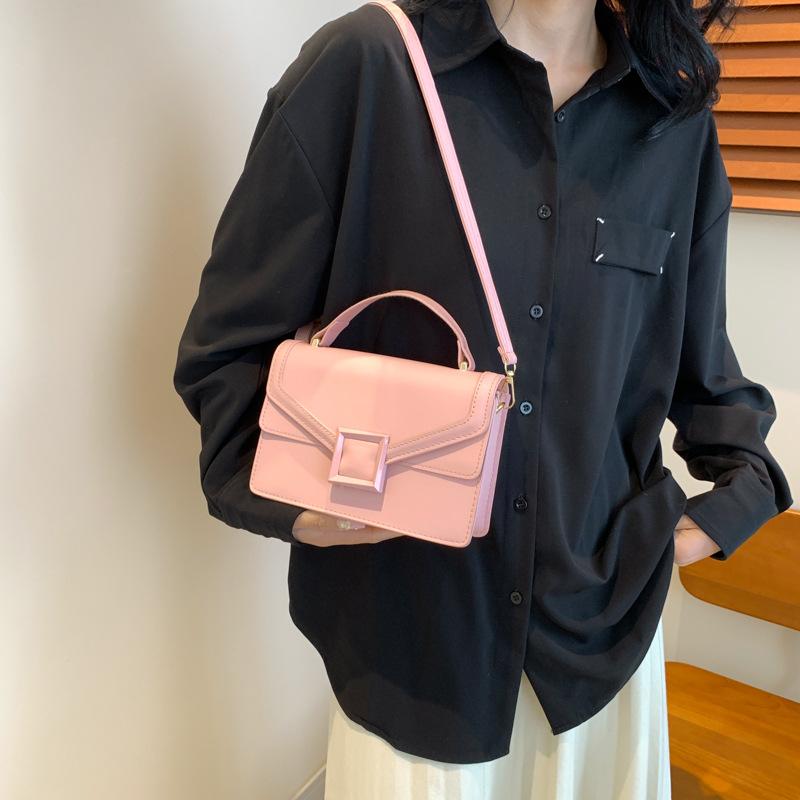 Женская простая сумка 2024 года, летняя новая универсальная сумка-мессенджер, темпераментная однотонная маленькая квадратная сумка для женщин