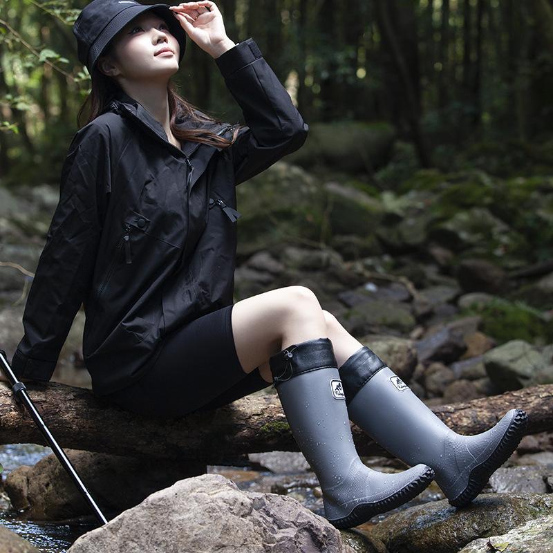 Men's and Women's Fashionable Rain Boots Japanese Style Rain Boots Outdoor Waterproof Hiking Water Shoes Wear-resistant High Boots