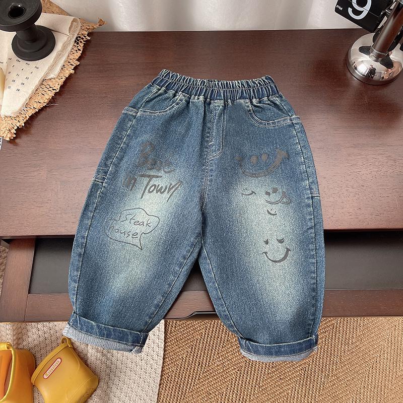 Костюм для мальчика 0-5 лет Детская повседневная рубашка с длинными рукавами Куртка Круглый вырез Белый топ с рисунком Джинсовые брюки Комплект из трех предметов Детская одежда для мальчиков