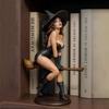 Статуэтка сексуальной ведьмы на книжную полку, изделие из смолы, декоративный предмет, Хэллоуинский подарок - Посох ведьмы