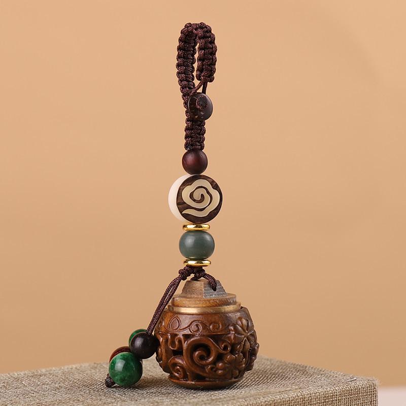 Подвеска для ароматерапии в китайском стиле: Брелок-коробка-саше из древнего зеленого сандалового дерева, открывающийся держатель для благовоний