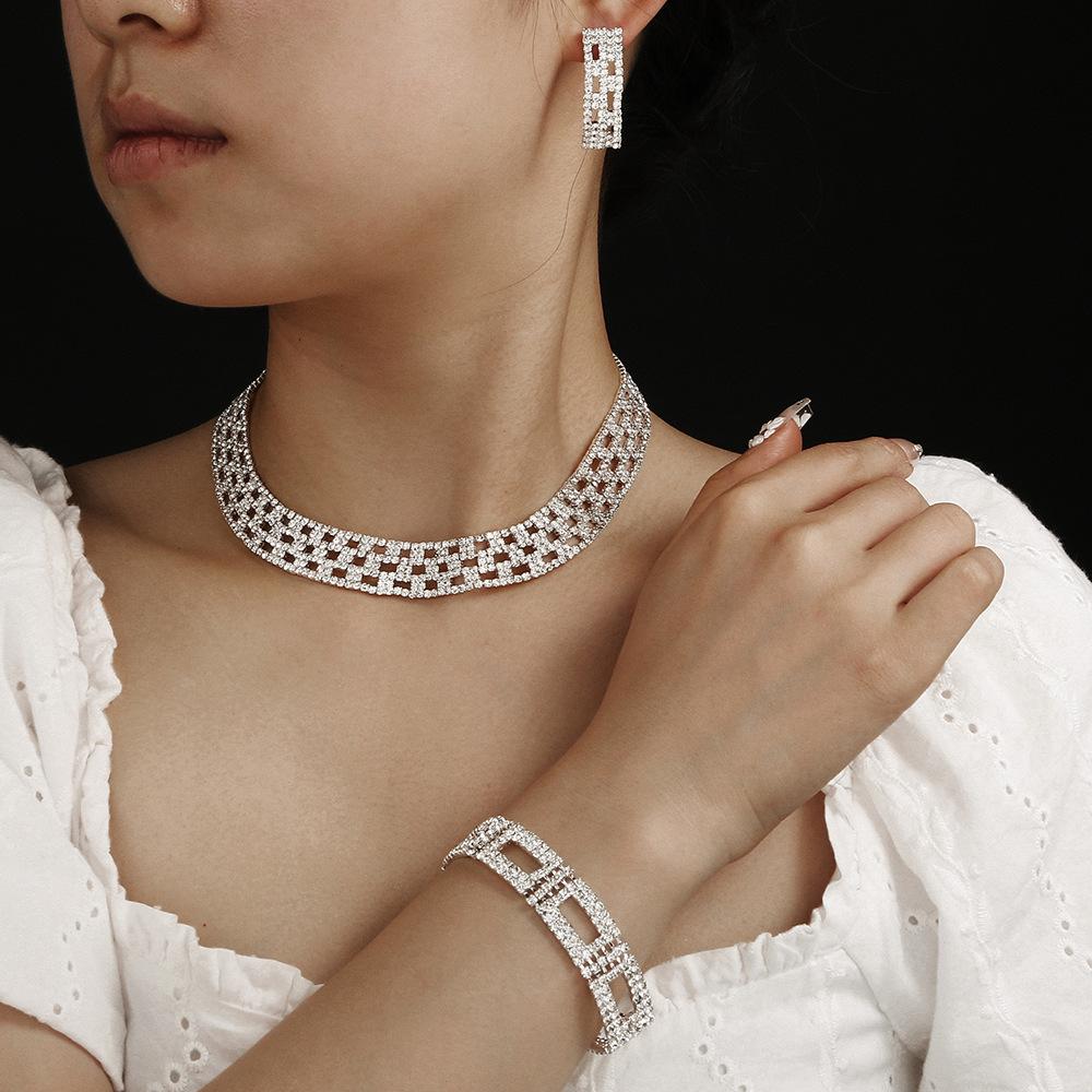 Ювелирные изделия Роскошь Свадебный Ужин Вечеринка Женщин Воды Бриллиант Полые Ожерелья Серьги-гвоздики Комплект Из Двух Частей