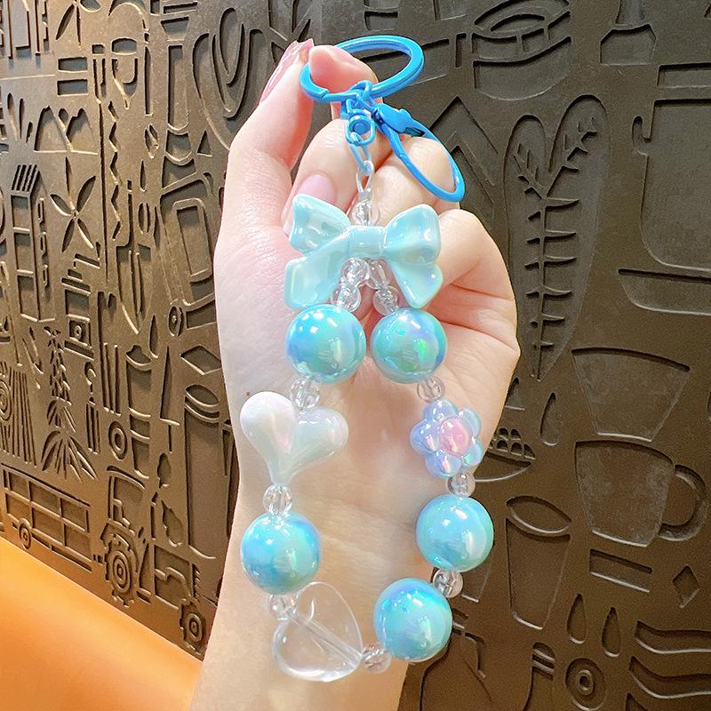 Брелок для ключей в виде цветного бисера в форме сердца с подвеской-бантом