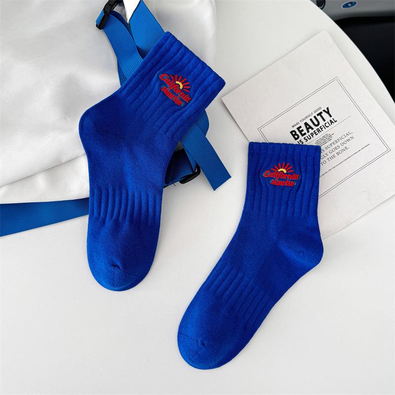 Носки до середины икры для скейтбординга Cityboy: Трендовый вышитый уличный стиль для мужчин и женщин