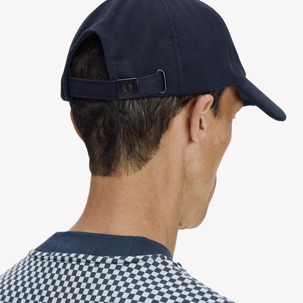 Fred Perry Классическая кепка из пике - Темно-синий/Белый Cfpu2612295-267