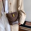 Niche Design Leopard Print Bucket Bag Women's 2025 New Retro Fashion Portable Commuter Bag Fashion Shoulder Messenger Bag