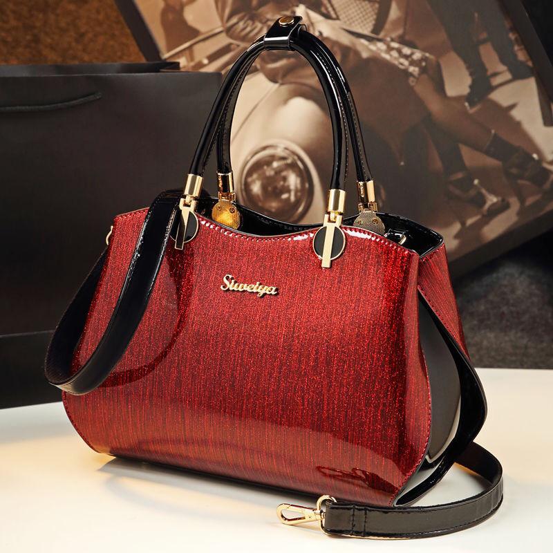 2024 Genuine Leather Stylish Handbags for Middle-Aged Women: Large Shoulder and Messenger Bags