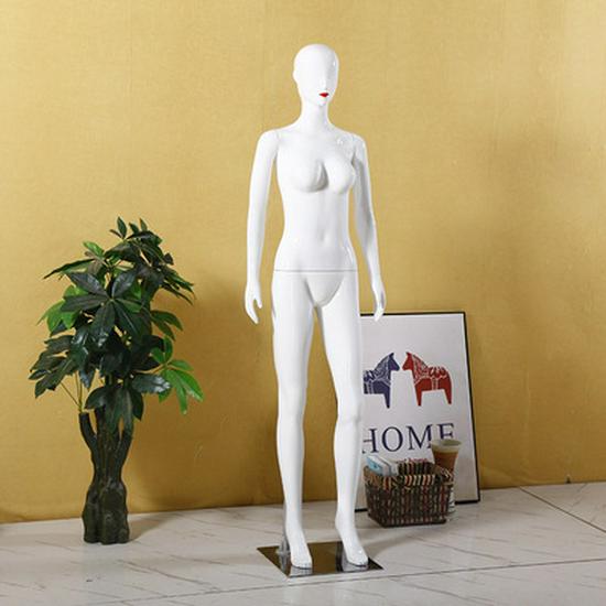 Женский манекен в полный рост для демонстрации в магазинах одежды