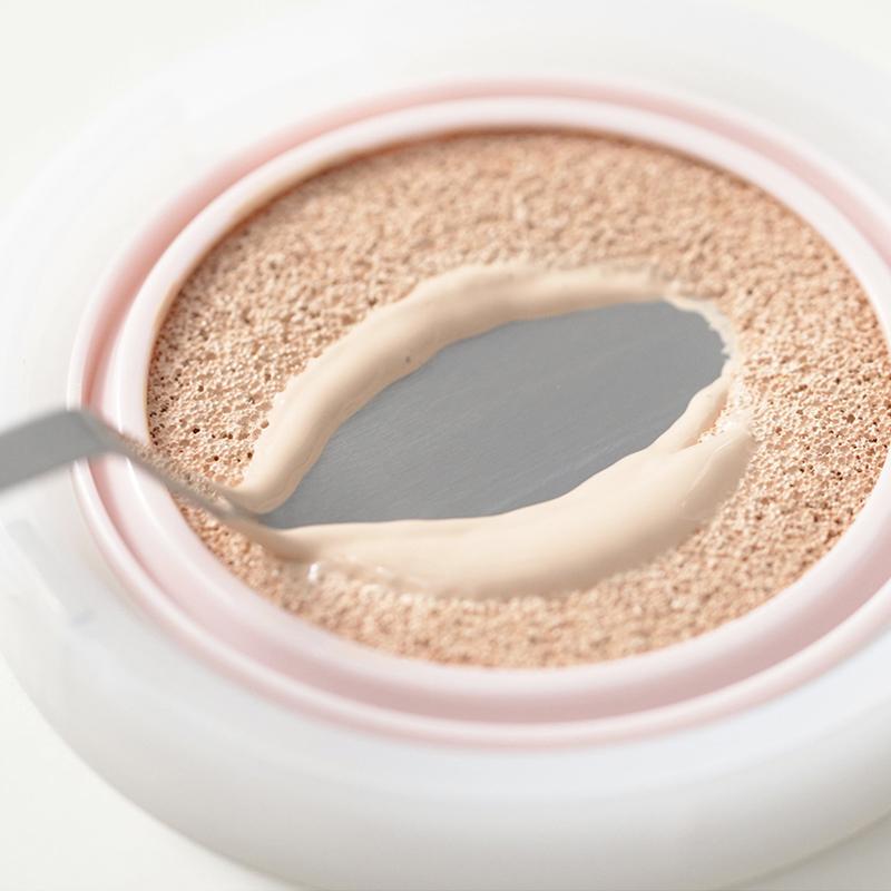 Huxley Essence Cover Cushion Невидимый слой (02 Коралловый песок) SPF 23 PA++ 12г