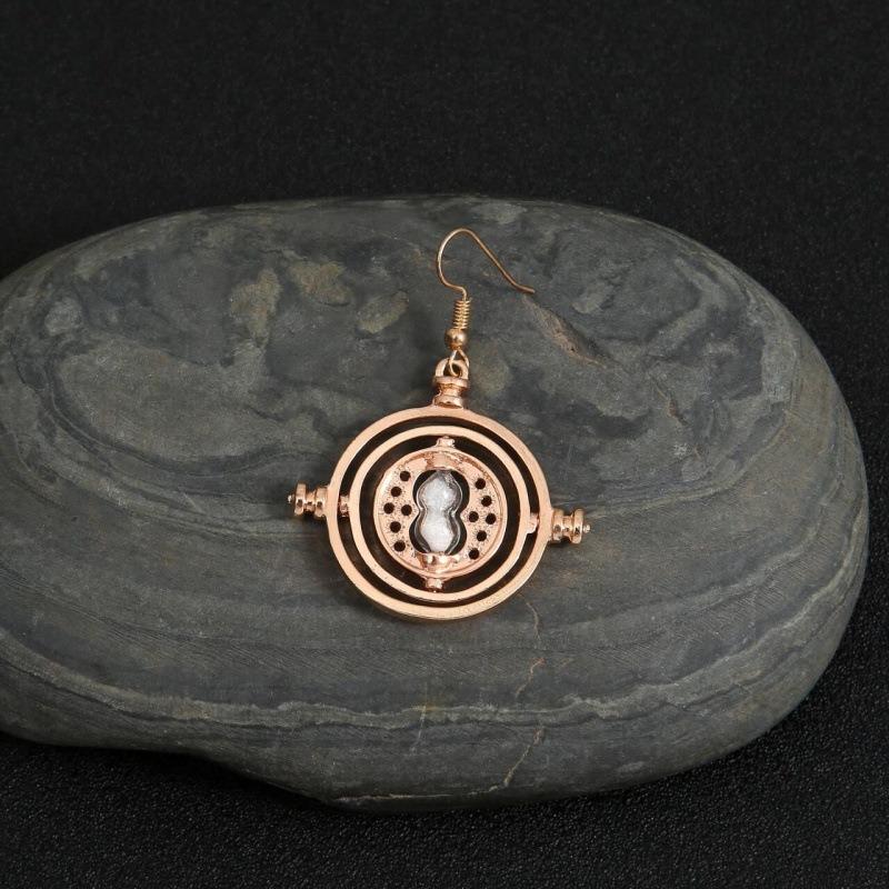 Creative Hourglass Necklace And Earrings Set Fashionable Sweater Chain Pendant Jewelry For Women Elegant Daily Wear Accessories