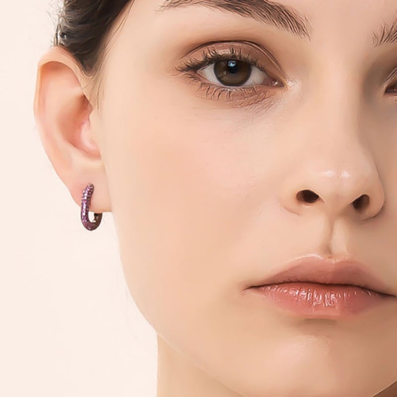 WESTISLAND Oval One-Touch Earrings (Black Ruby)_WI5084428