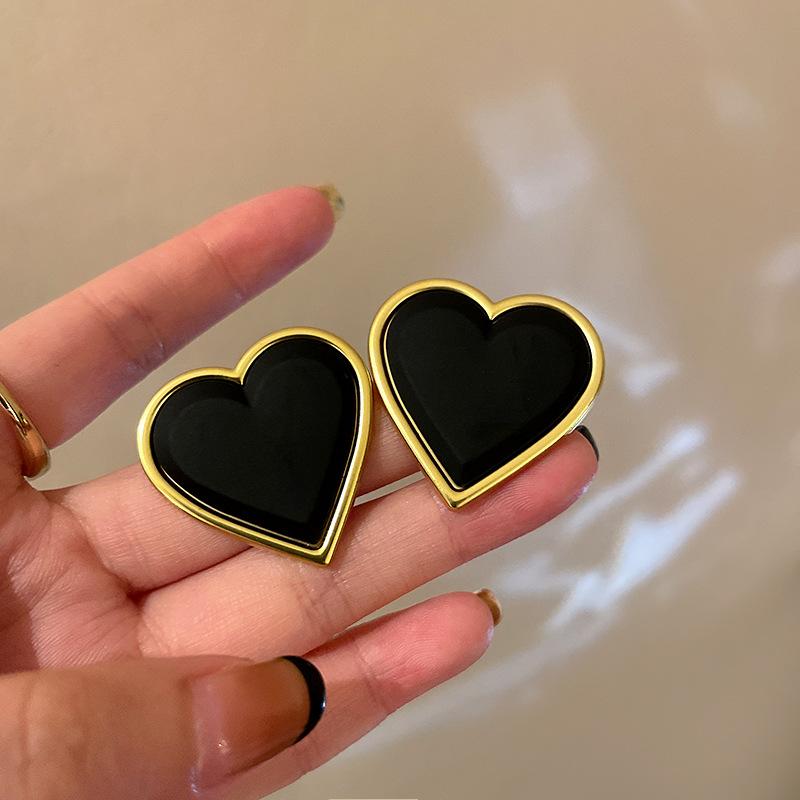 Серьги-гвоздики Черные с Серебряной Иглой Женские Корейские Сладкие и Крутые Трендовые Чувство Темный Стиль Серьги-гвоздики Характер Нишевые Легкая Роскошь Серьги