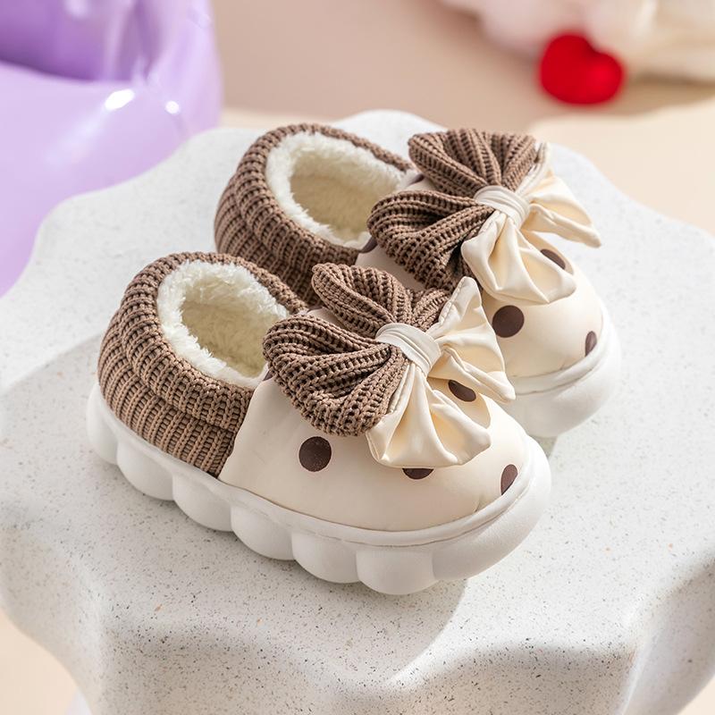 Зимние домашние туфли для девочек из хлопка на платформе, водонепроницаемая кожаная сумка с бантом, большая детская сумка и хлопковые тапочки из бархата