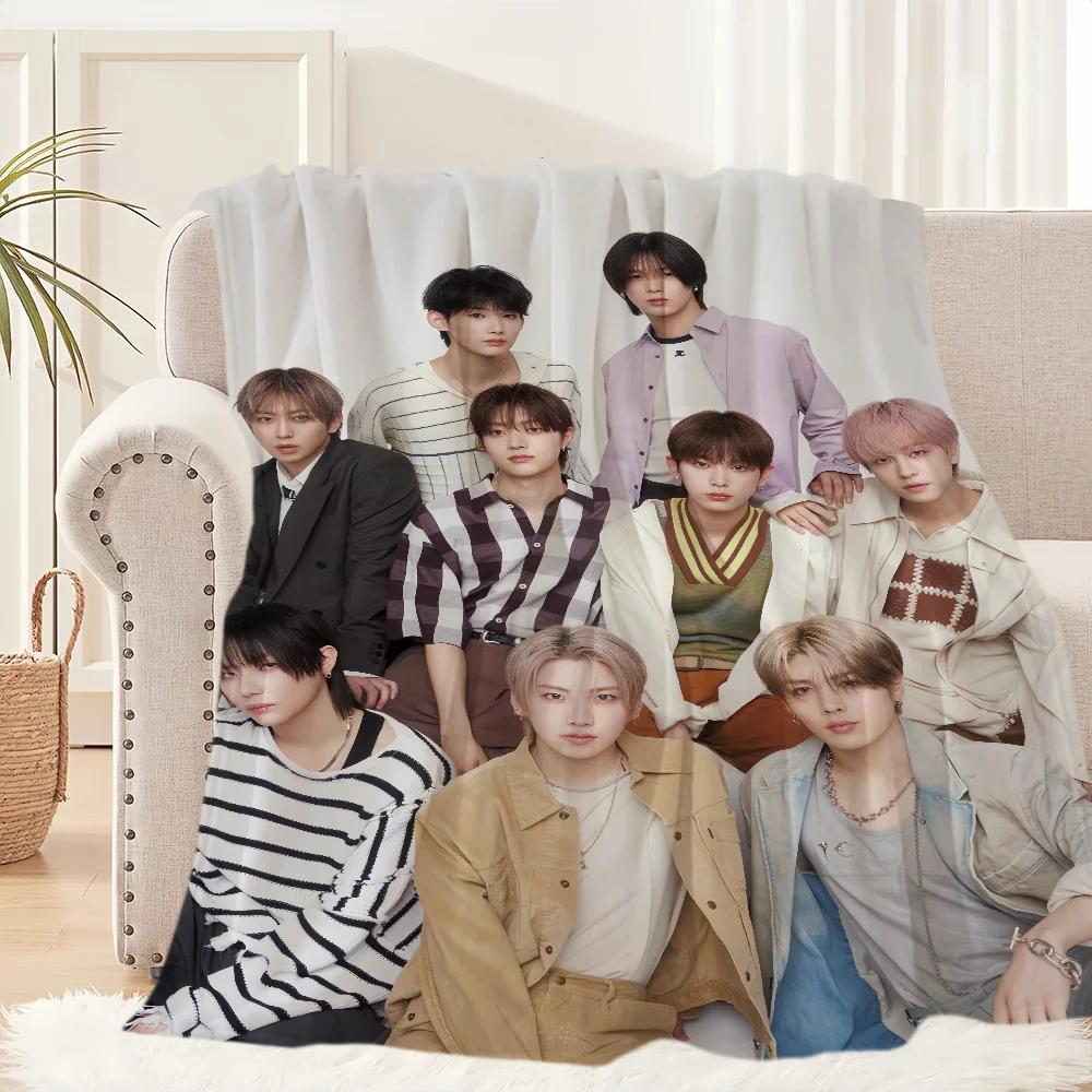 Kpop Boy Group Snow Portrait Flannel Throw Blanket Soft Warm Cover For Sofa Bedroom Dorm Kpop Decor Idol Group Pattern Gift For