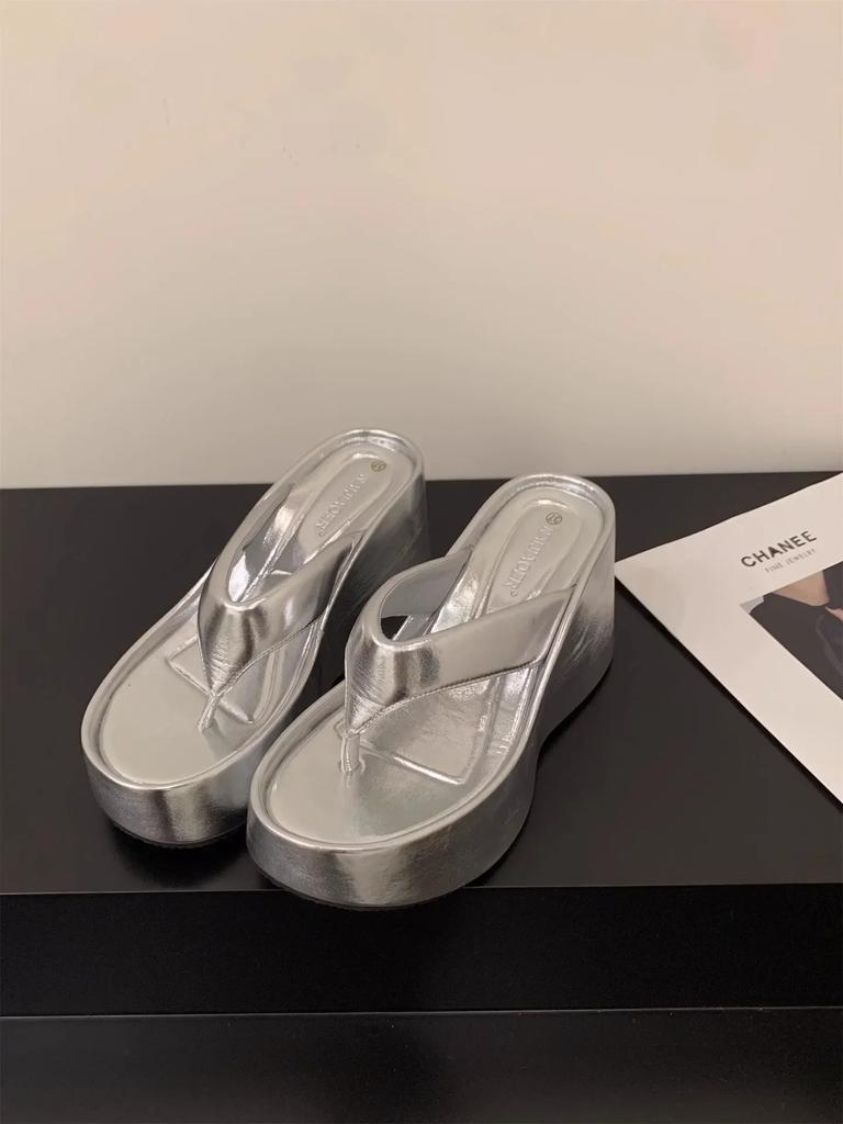 Women Wedge Clip Toe Flip Flops Summer Fashion Chunky Platform Beach Sandals Ladies Thick Sole High Heeled Slippers Slides