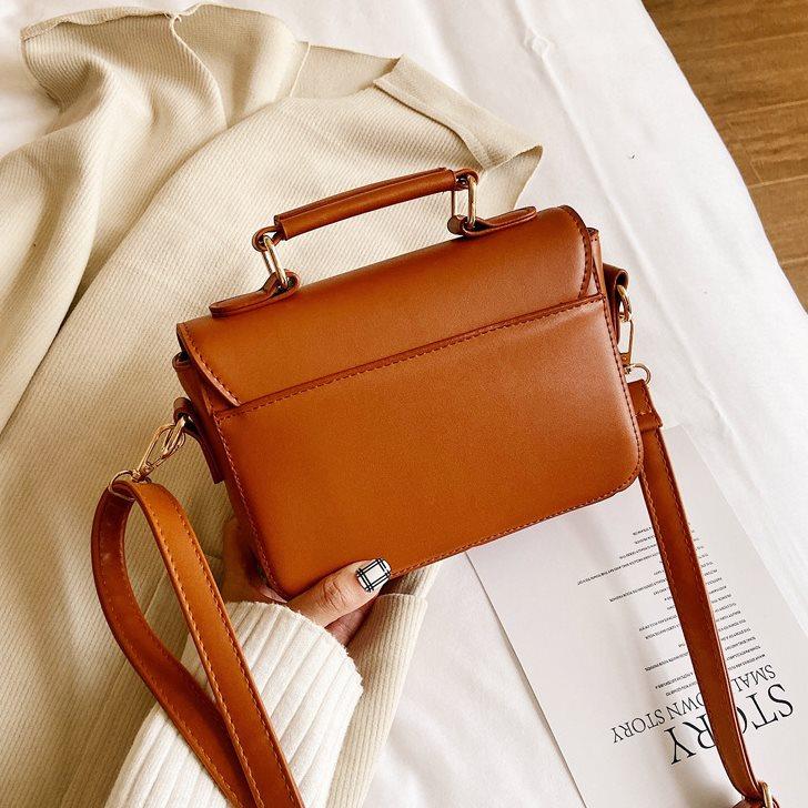 Women's Messenger Bag Piano Brown TRB 2364 One Size