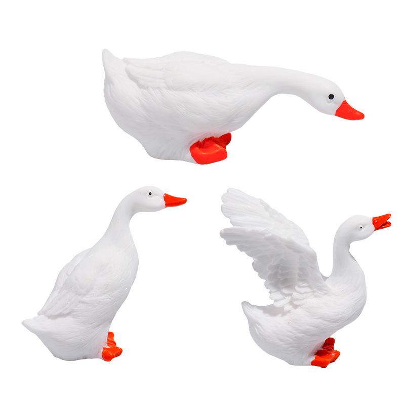 Resin Duck Decoration for Fish Tank and Outdoor Garden Micro Landscaping Water Features