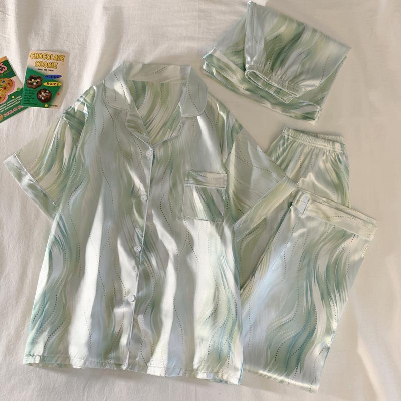 High-End Light Luxury High-End Sense Of Gradual Change Green Short-Sleeved Pajamas Three-Piece Set Can Be Worn Suit