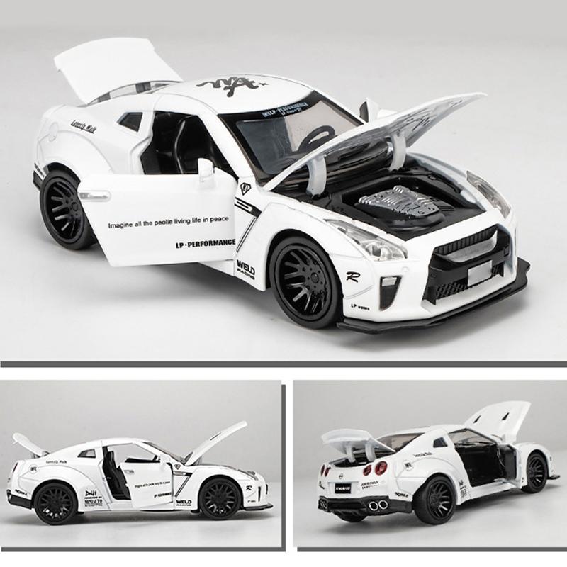Масштаб 1/32 Nissan GTR, литая под давлением модель автомобиля, игрушечный автомобиль с откатным механизмом, звуком и светом для детей, коллекция подарков для мальчиков и девочек