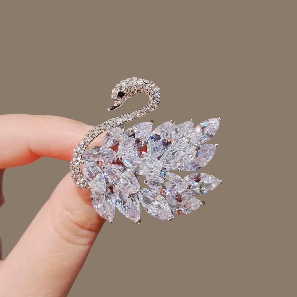 Creative Alloy Brooch Fashion Collar Brooch Pin