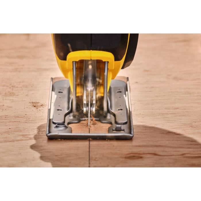 Scie sauteuse sans fil - 18V - STANLEY FATMAX - SFMCS600B-XJ - profondeur de coupe jusqu'a 55mm - sans batterie