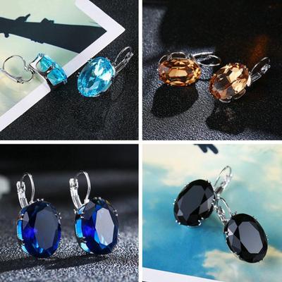 Ювелирные изделия серьги-гвоздики с подвесками из кристальных кубиков