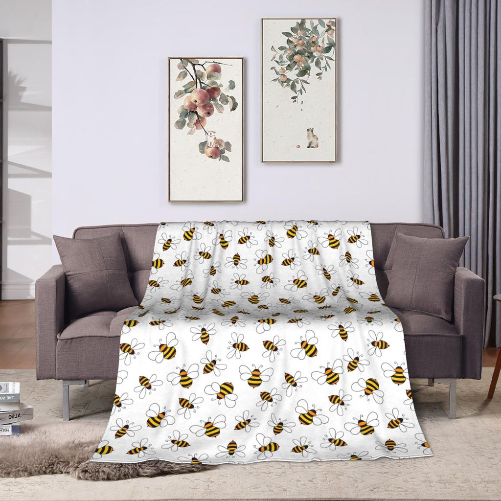 Bee in honeycomb and flowers Blankets Quality Soft Warm Bedding Throws Winter Travel Couch Chair Sofa Bed Graphic Bedspread