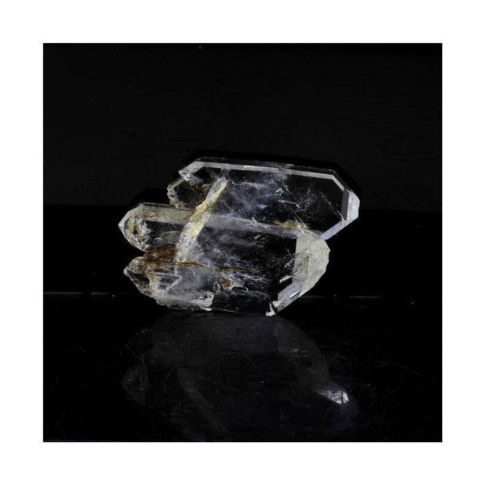 Pierres et Minéraux. Quartz à âme (faden quartz). 32.5 ct. Champ-Laurent, Chambéry, France.