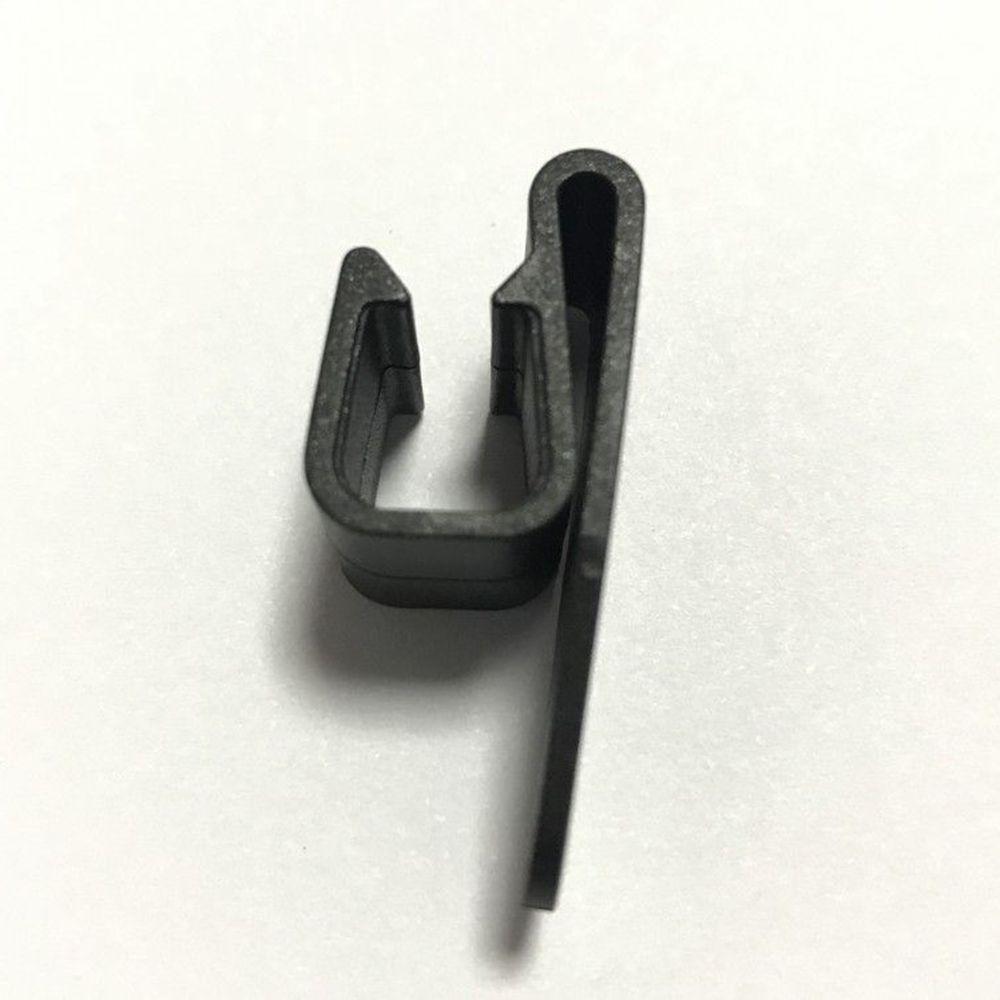 8Pcs Practical Clamps Grips Car Clip Carpet Fixing Floor Mats Anti-Slip
