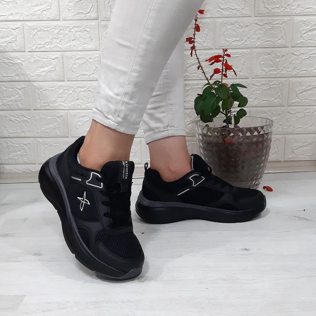 Kinetix Черно-черные легкие повседневные спортивные туфли Cıntıa Fuspet