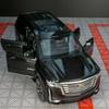 Модель автомобиля 1/32 для внедорожника Cadillac Escalade, литой игрушечный автомобиль со звуком и светом, инерционный механизм, многоцветный