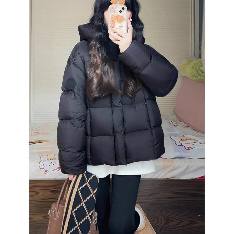 Anti-season down cotton-padded clothes for women's winter new models for small men, hooded and thickened short bread clothes, cotton-padded jackets.