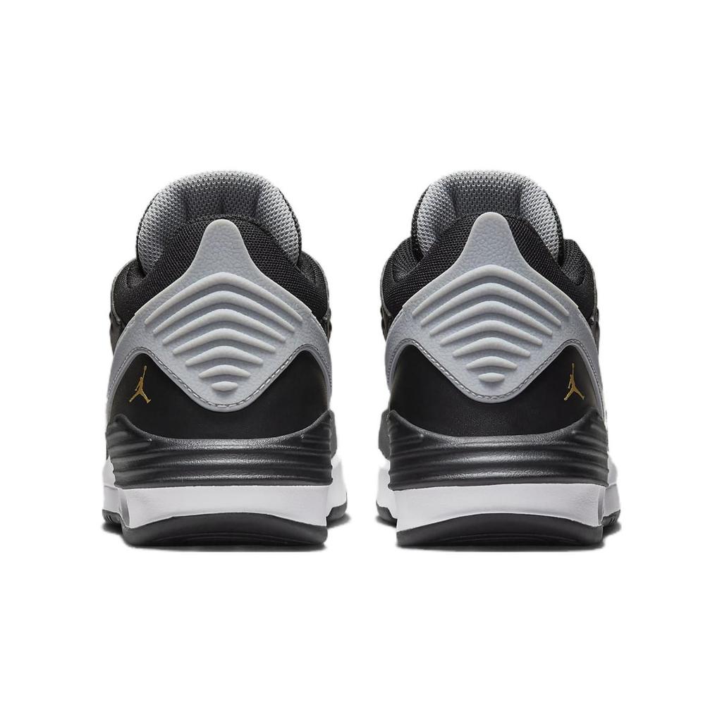 Jordan Баскетбольные кроссовки Max Aura 5 GS Металлик Золотой DZ4352-017