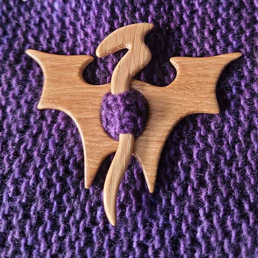 Retro Dog Heart Rabbit Animal Bear Clothing Accessory Women Brooch Fashion Jewelry Wooden Brooch