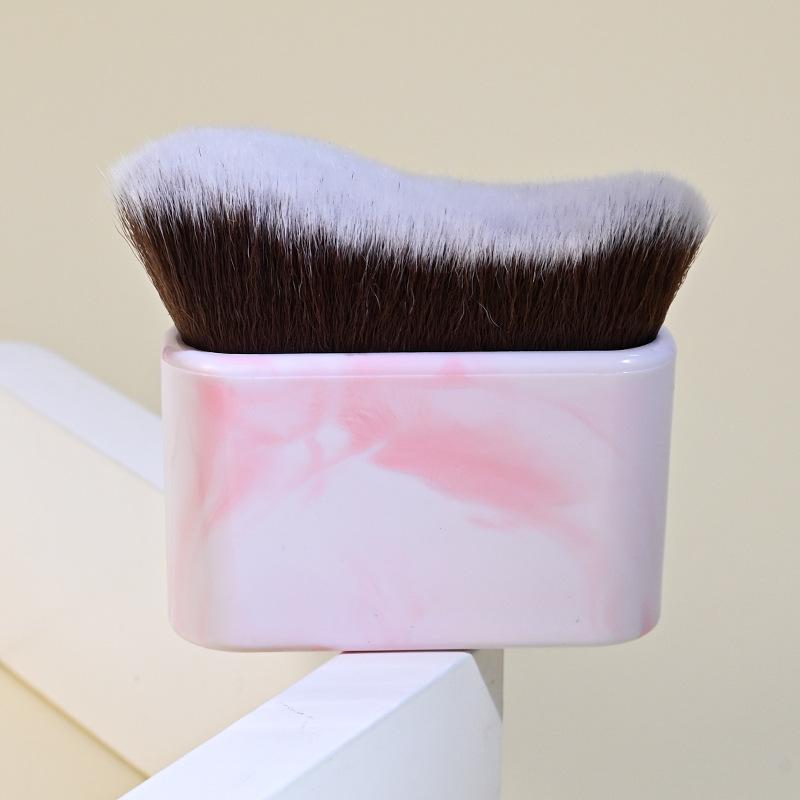 Многофункциональная кисть для нанесения жидкой основы и BB-крема Yise