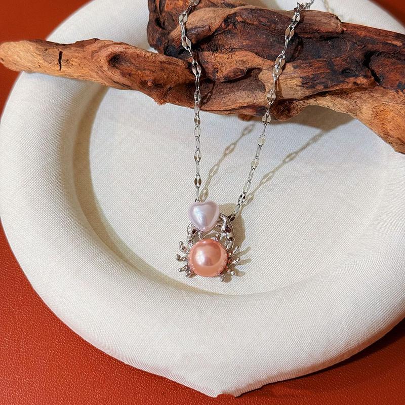 Fashion Pink Pearl Crab Shape Pendant Necklace for Women Party Dress Up Charms Elegance Woman Dangle Choker Zircon Gifts