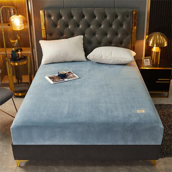 2026 Бархатный флис Простыня на резинке Защитный чехол для кровати Глубокий карман Чехол для матраса Плюшевый Домашний Наматрасник Супермягкий Теплый Без наволочки