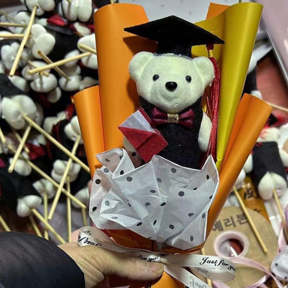 Прекрасный букет из мишек на выпускной Прекрасный мишка Докторский мишка Игрушечный мишка Плюшевый букет из мишек Сезон выпускных