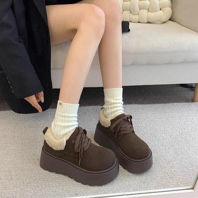 Женские зимние ботинки на шнуровке с флисовой подкладкой и увеличением роста