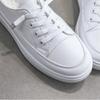 Женская кожаная повседневная обувь, летние новые трендовые белые кроссовки, вулканизированная обувь, легкая дышащая обувь для ходьбы, обувь для девочек