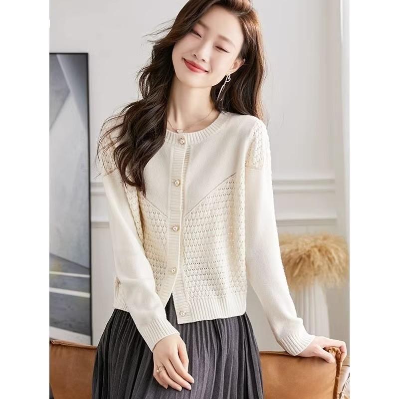 French Temperament Round Neck Long-sleeved Knitted Cardigan Autumn and Winter Single-breasted College Style Wearing A Soft Sweater