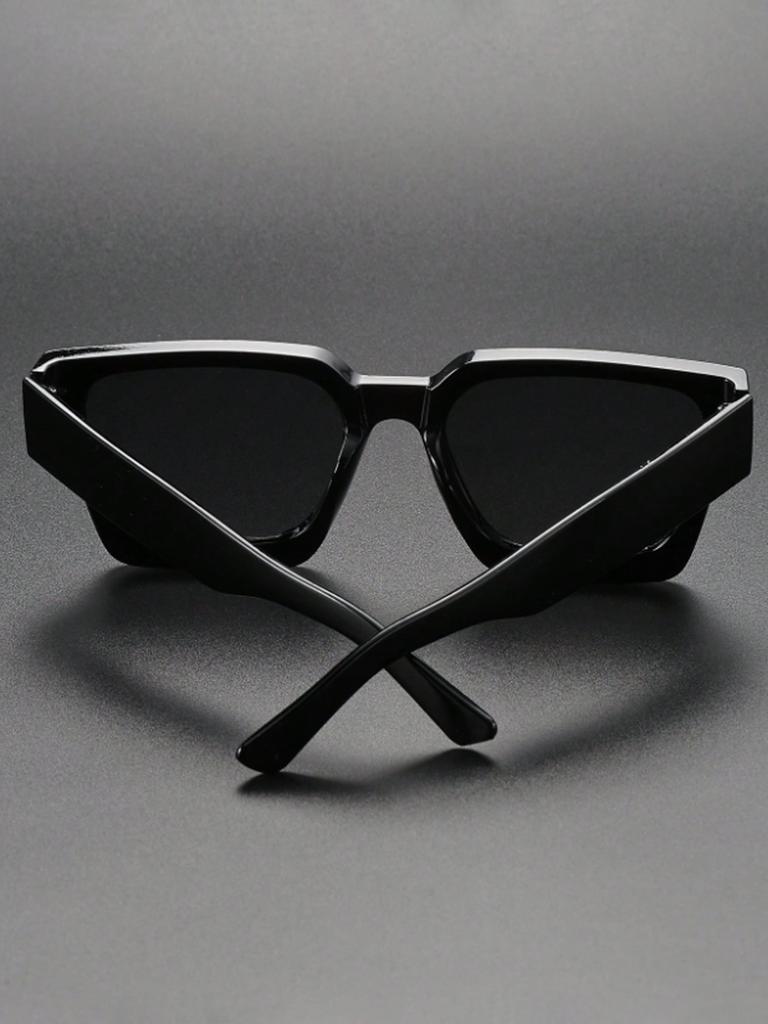 1Pc Fashionable Square Frame Glasses Black Fashion Glasses Girls Men'S Glasses Durable Pc Materials Suitable For Daily Commuting