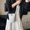 Trend Fashion Mobile Phone Casual Bag Women's New Simple Bucket Bag Niche Shoulder Bucket Messenger Bag