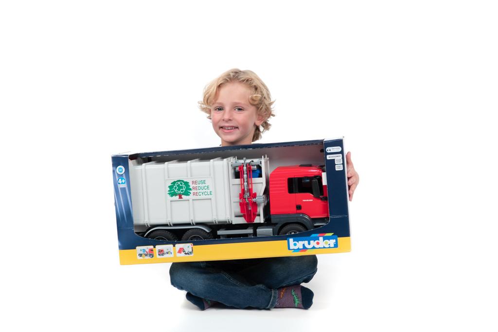 BRUDER MAN Side-opening Garbage Truck RED BR03761