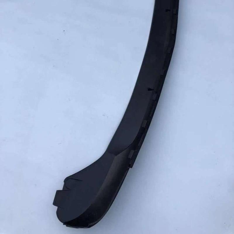 Диффузор заднего бампера Le Feng и защита губы (Модели 2009-2011 годов)