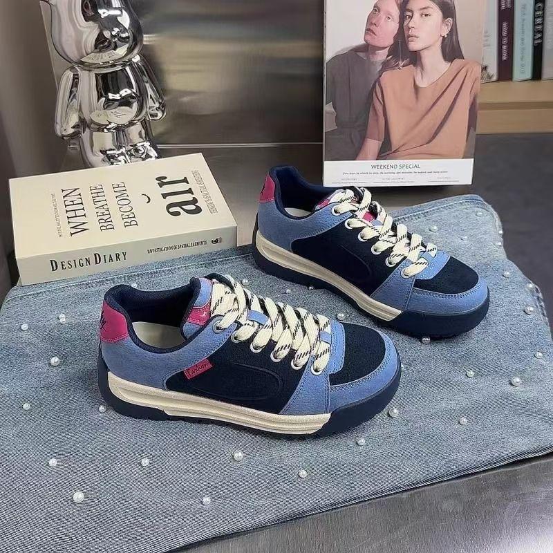 Thick-soled Niche German Training Shoes Women's Autumn 2024 New Versatile Sports and Leisure Forrest Gump Shoes Retro Super Soft Bread Shoes